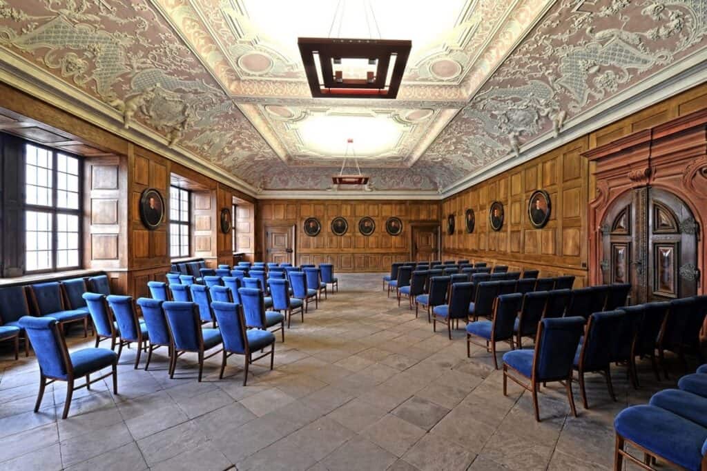 Konferenz und Meetinglocation in Frankfurt, Kloster Eberbach, uriger Meetingraum - Kloster Frankfurt