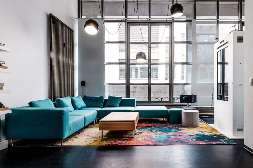 Konferenz und Meetinglocation in Frankfurt, NMY-Spaces kleiner Lounge Bereich - Moderne Location Frankfurt