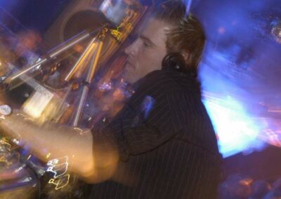 DJ Oli Vibez